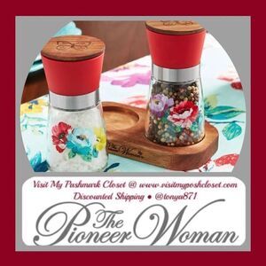 🦋 New Pioneer Woman Sweet Romance 3-Piece Salt & Pepper Grinder Set